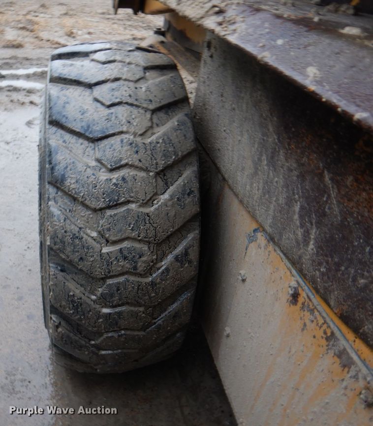 image for item II9807 1997 John Deere 8875  skid steer loader