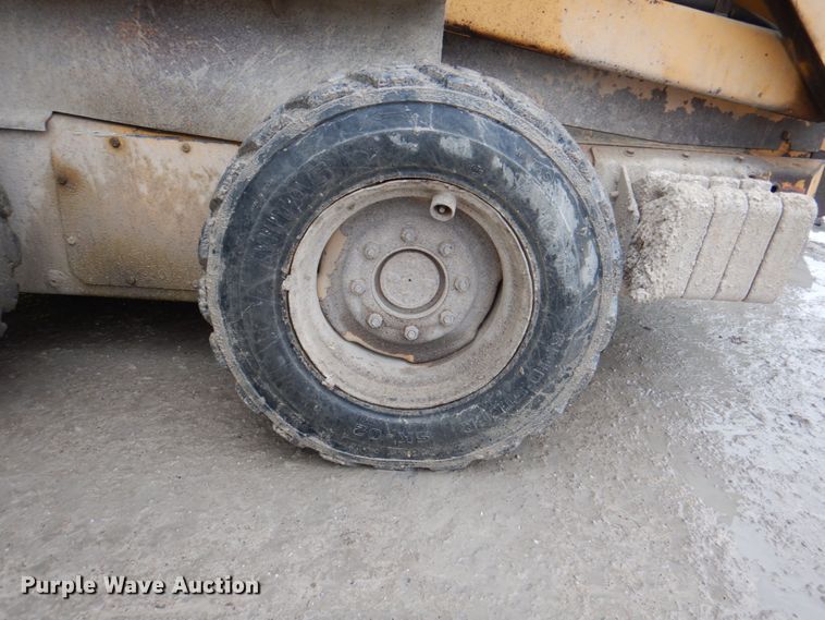 image for item II9807 1997 John Deere 8875  skid steer loader