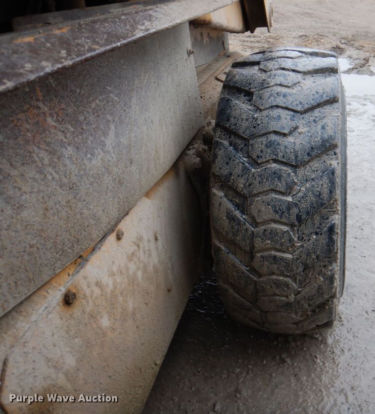 image for item II9807 1997 John Deere 8875  skid steer loader