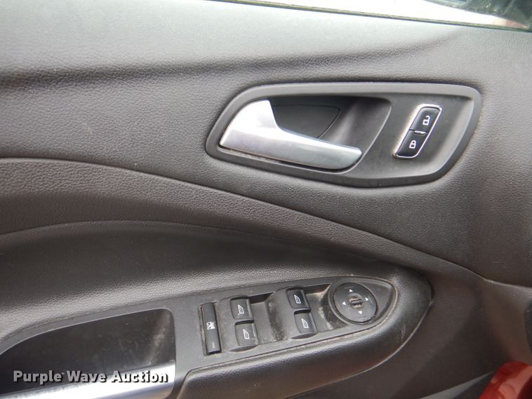 image for item II9817 2015 Ford Escape  SUV