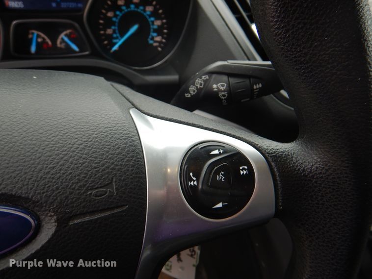 image for item II9817 2015 Ford Escape  SUV