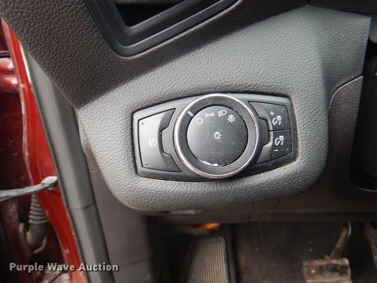 image for item II9817 2015 Ford Escape  SUV