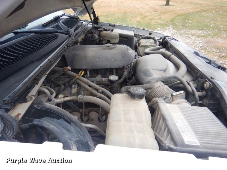 image for item II9818 2004 Chevrolet Silverado 1500  Crew Cab pickup truck