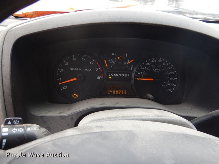 image for item II9819 2008 GMC Canyon  Ext. Cab pickup truck