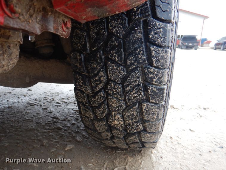 image for item II9819 2008 GMC Canyon  Ext. Cab pickup truck