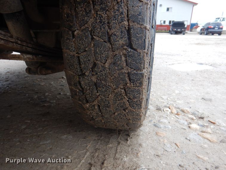 image for item II9819 2008 GMC Canyon  Ext. Cab pickup truck