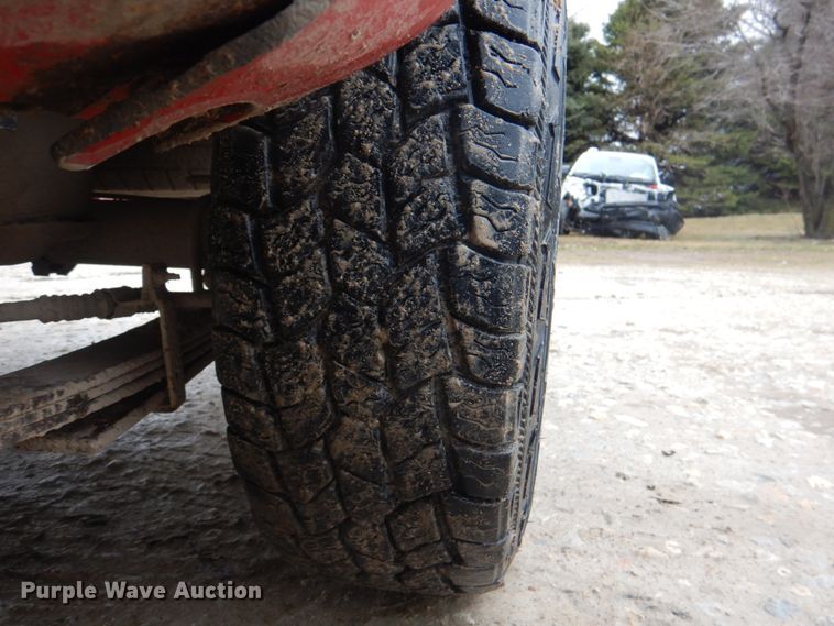 image for item II9819 2008 GMC Canyon  Ext. Cab pickup truck