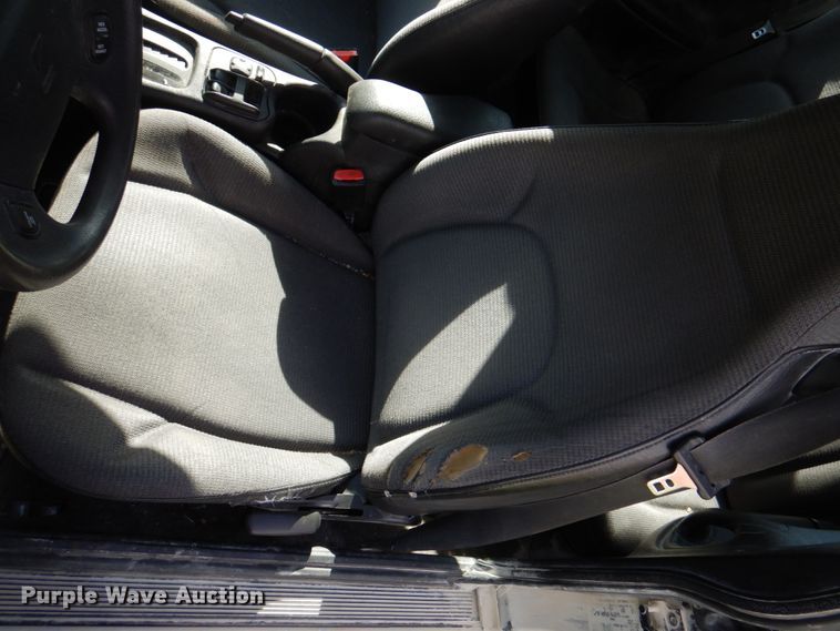 image for item II9860 2001 Saturn SC