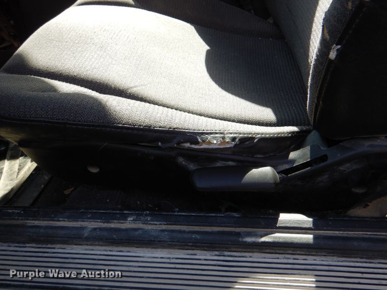 image for item II9860 2001 Saturn SC