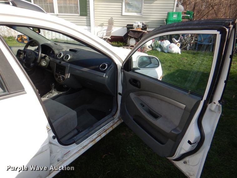 image for item II9861 2007 Suzuki Forenza