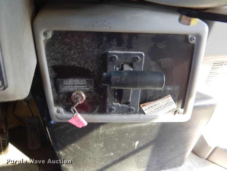 image for item II9862 2006 Blue Bird  Vision school bus