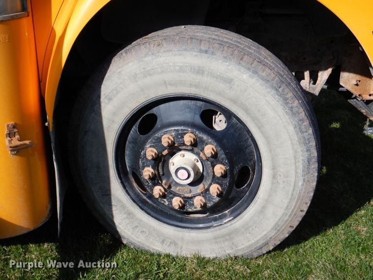 image for item II9862 2006 Blue Bird  Vision school bus