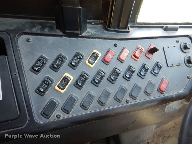 image for item II9863 2010 Freightliner Thomas Built  school bus