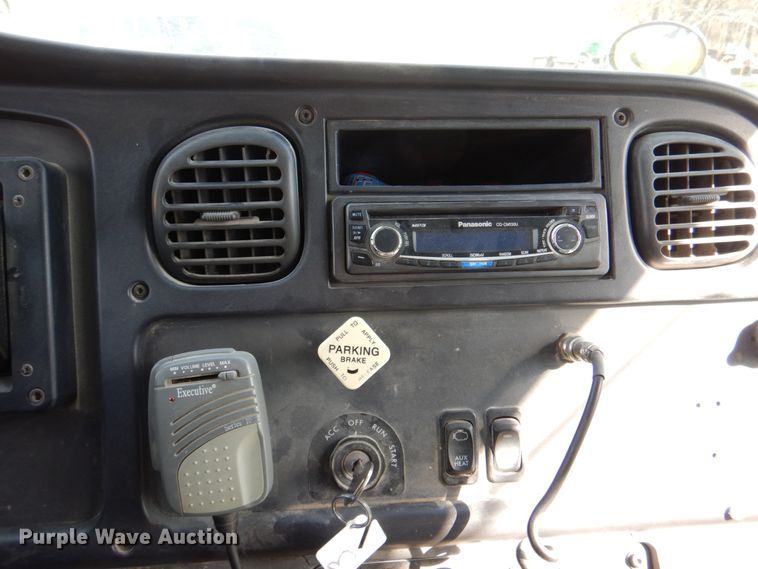 image for item II9863 2010 Freightliner Thomas Built  school bus