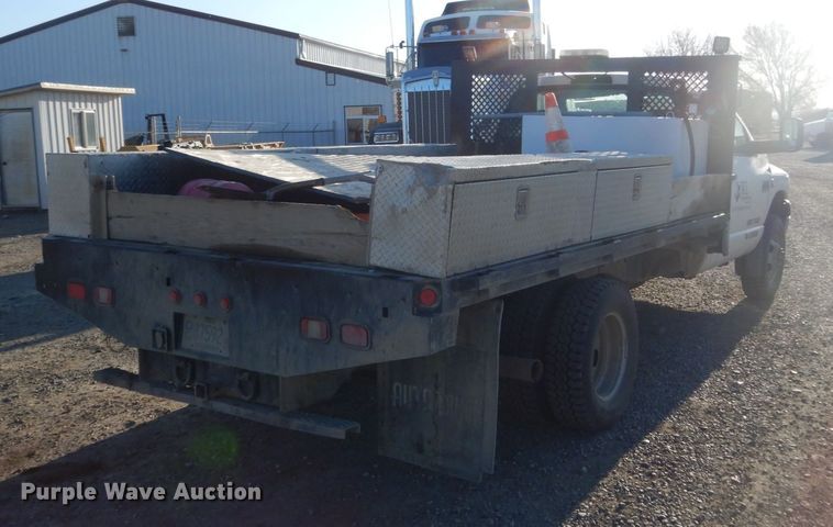 image for item IK9970 2007 Dodge Ram 3500  flatbed pickup truck