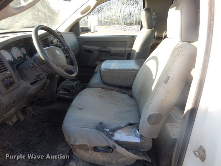 image for item IK9970 2007 Dodge Ram 3500  flatbed pickup truck