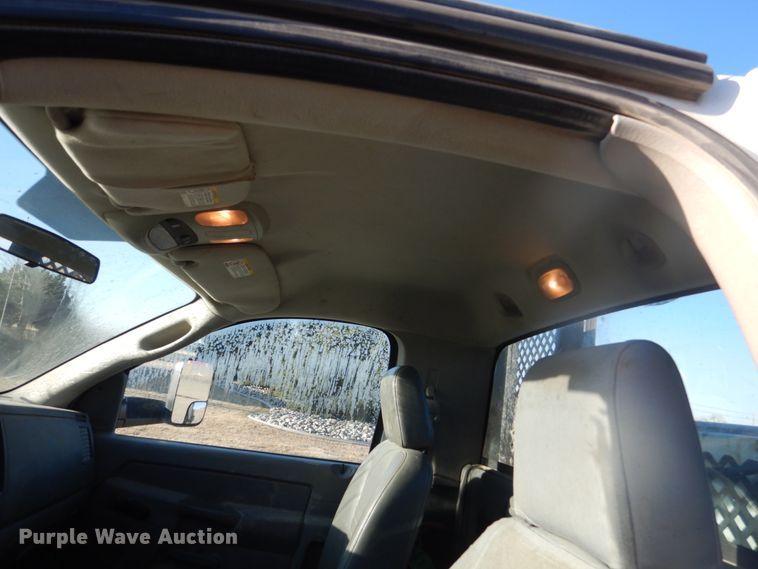 image for item IK9970 2007 Dodge Ram 3500  flatbed pickup truck