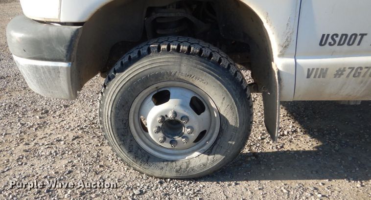 image for item IK9970 2007 Dodge Ram 3500  flatbed pickup truck