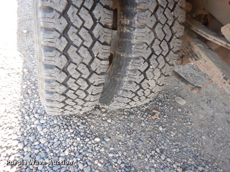 image for item IK9970 2007 Dodge Ram 3500  flatbed pickup truck