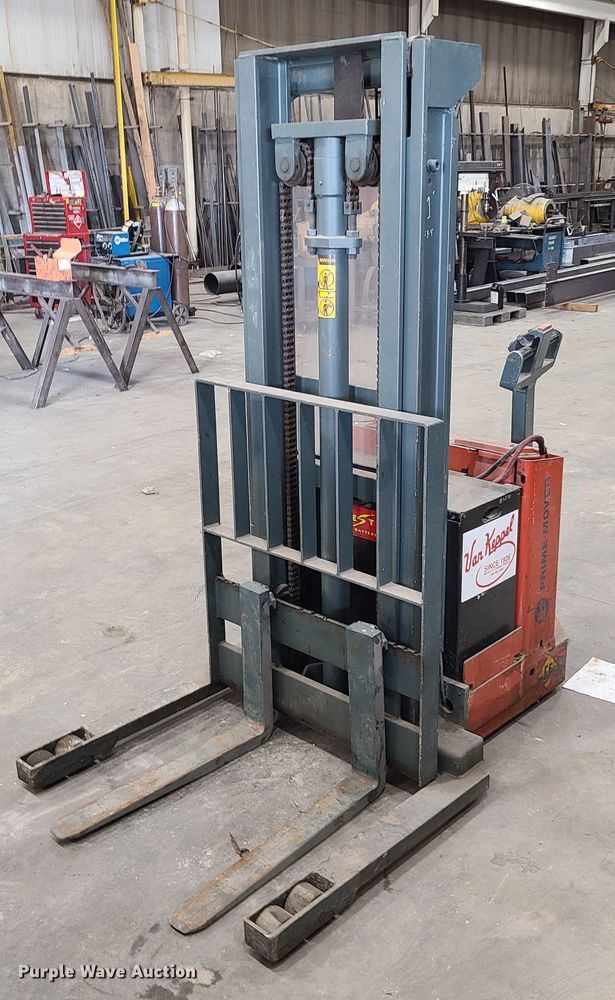 image for item IQ9028 Prime Mover SN40  forklift