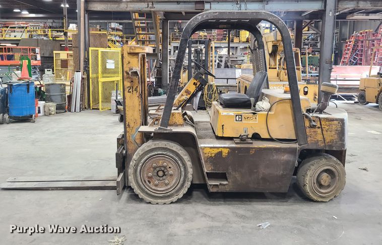 image for item IQ9030 Caterpillar V80D  forklift