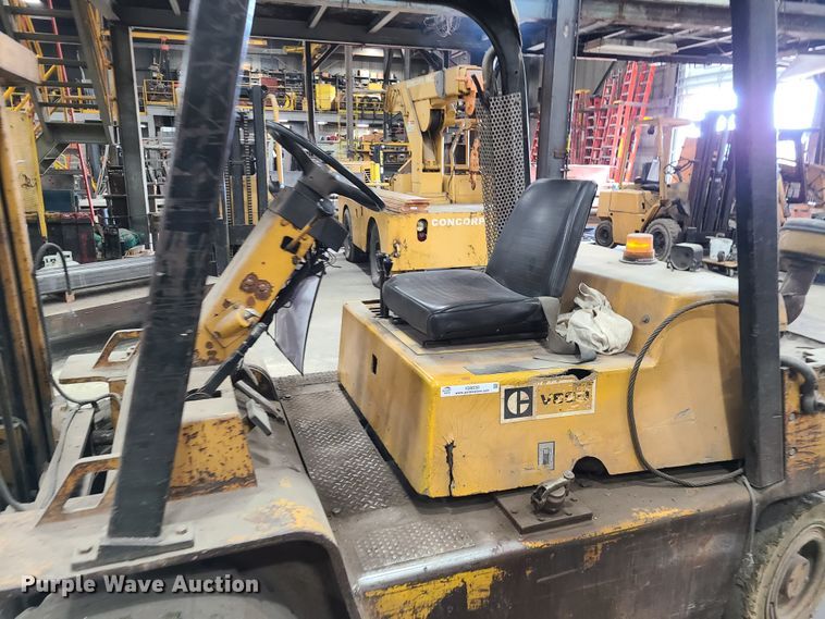 image for item IQ9030 Caterpillar V80D  forklift