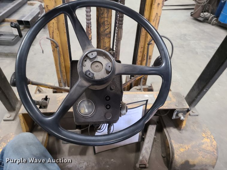 image for item IQ9030 Caterpillar V80D  forklift