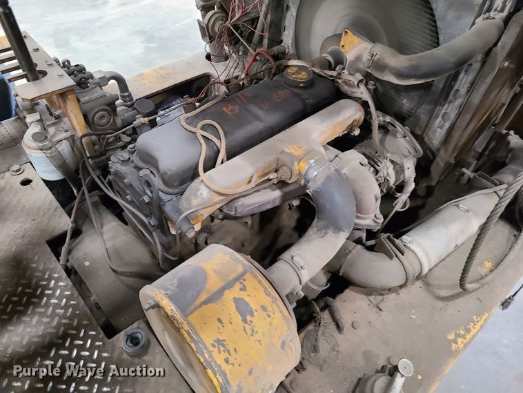 image for item IQ9030 Caterpillar V80D  forklift