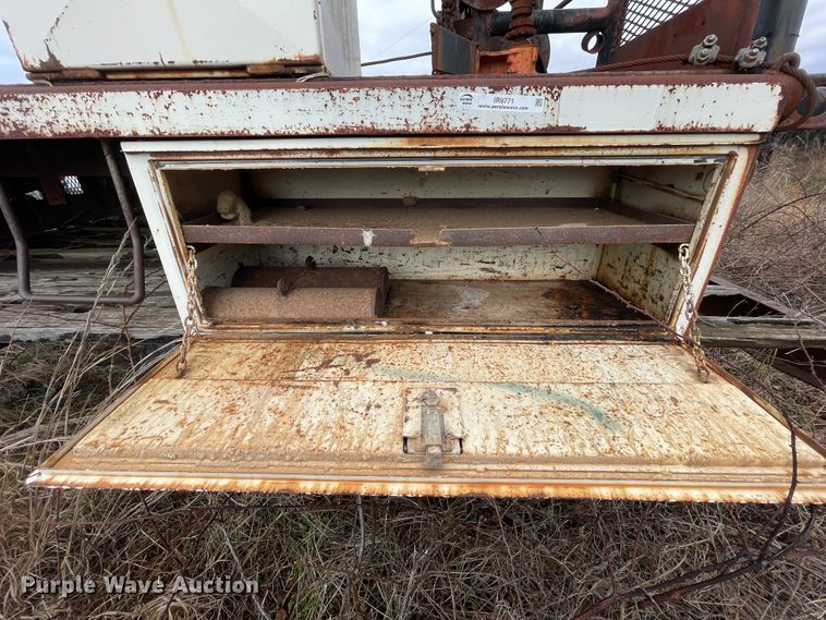 image for item IR9771 Flatbed