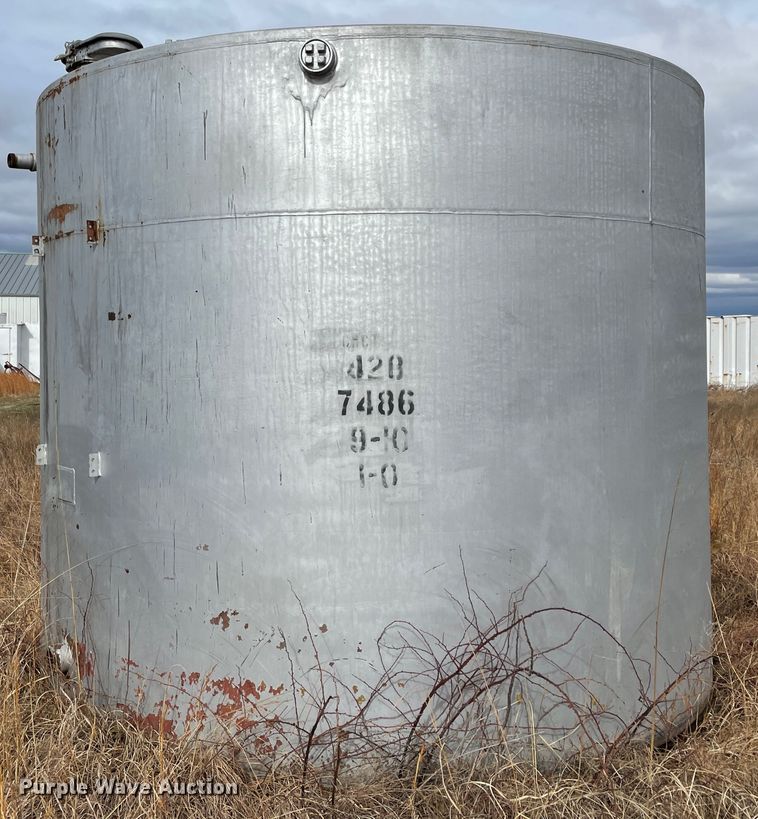 image for item IR9772 Storage tank