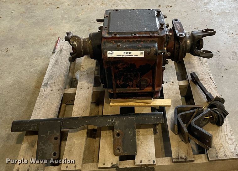 image for item IR9797 Eaton Fuller 2-A-92 auxiliary transmission