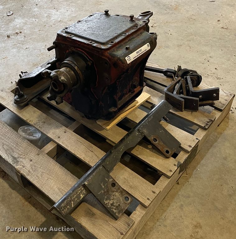 image for item IR9797 Eaton Fuller 2-A-92 auxiliary transmission