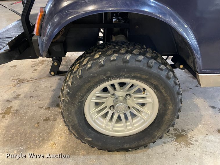 image for item IR9800 Ruff & Tuff  golf cart