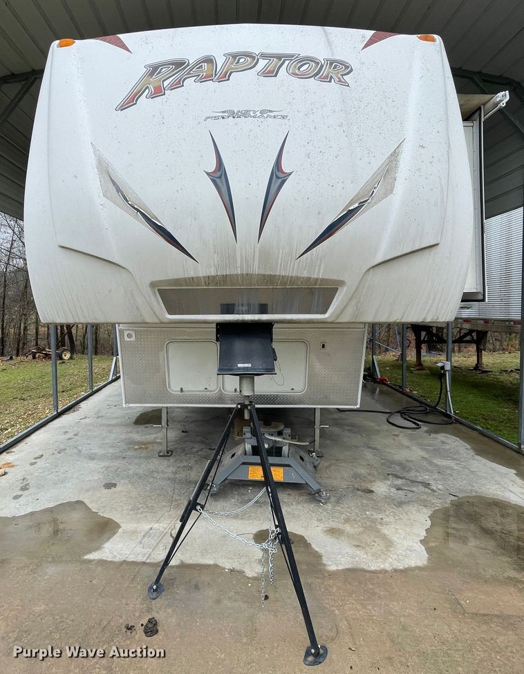 image for item IR9806 2010 Raptor 3912  toy hauler camper
