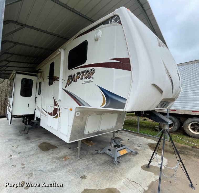 image for item IR9806 2010 Raptor 3912  toy hauler camper