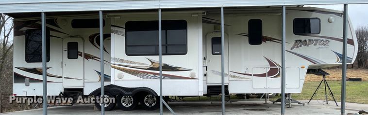 image for item IR9806 2010 Raptor 3912  toy hauler camper