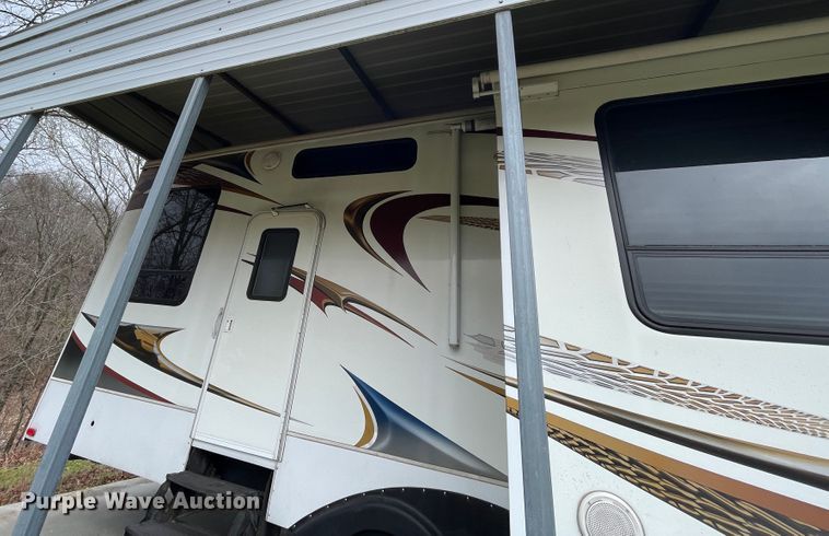 image for item IR9806 2010 Raptor 3912  toy hauler camper