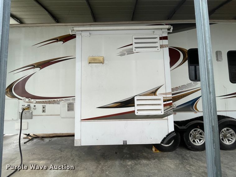 image for item IR9806 2010 Raptor 3912  toy hauler camper