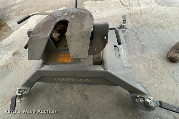 image for item IR9806 2010 Raptor 3912  toy hauler camper