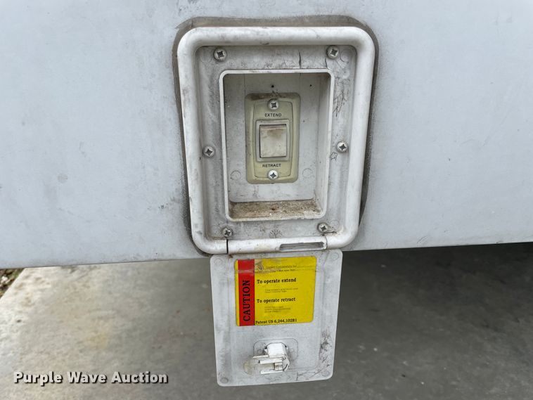 image for item IR9806 2010 Raptor 3912  toy hauler camper