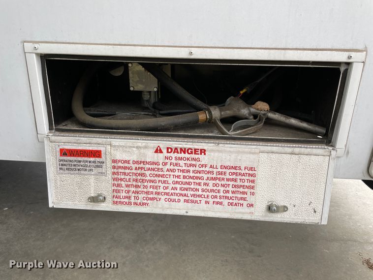 image for item IR9806 2010 Raptor 3912  toy hauler camper