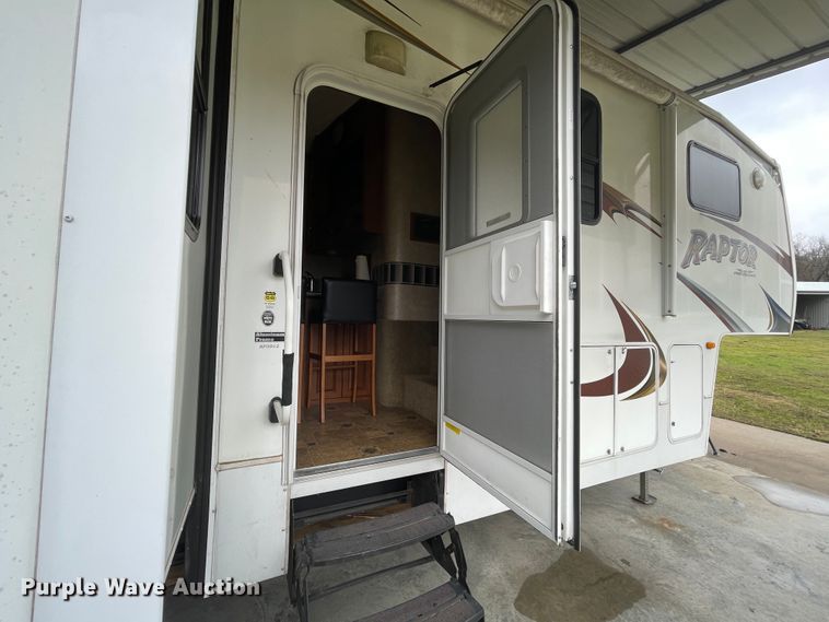 image for item IR9806 2010 Raptor 3912  toy hauler camper