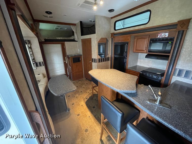 image for item IR9806 2010 Raptor 3912  toy hauler camper