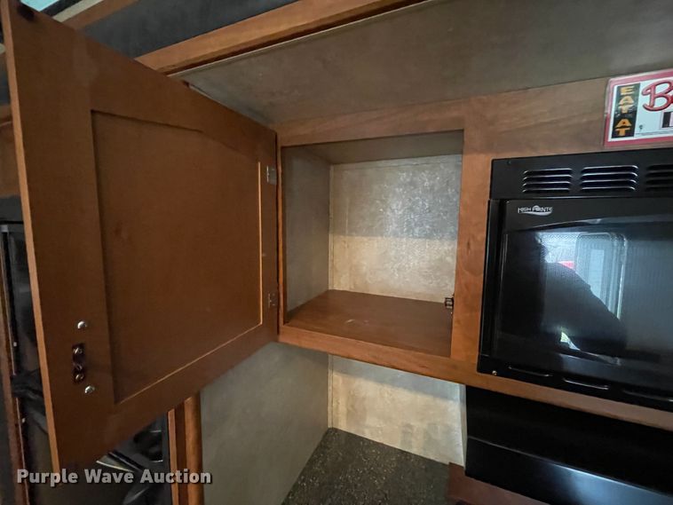 image for item IR9806 2010 Raptor 3912  toy hauler camper