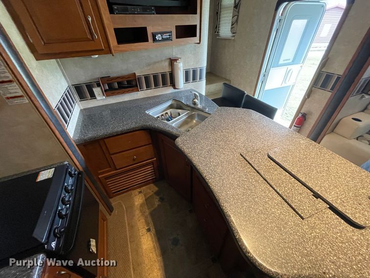 image for item IR9806 2010 Raptor 3912  toy hauler camper