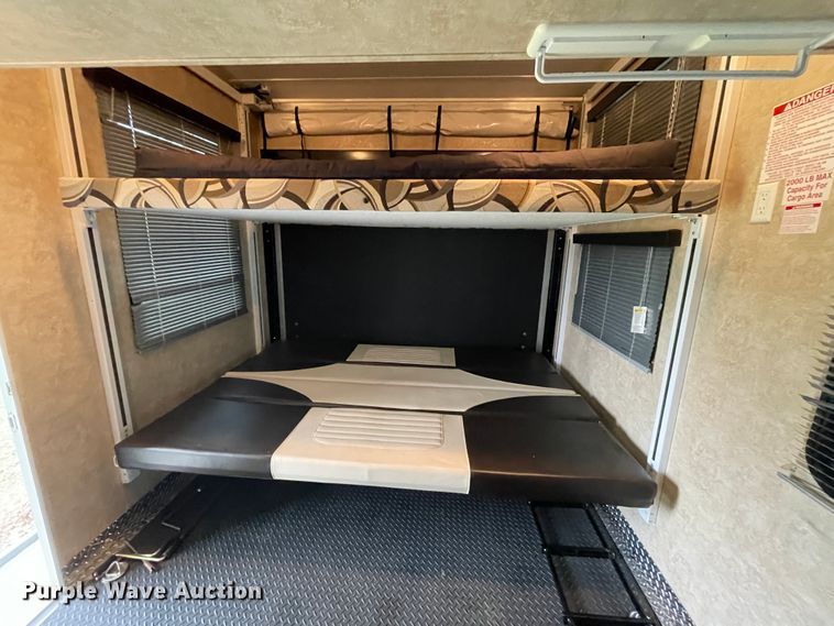 image for item IR9806 2010 Raptor 3912  toy hauler camper