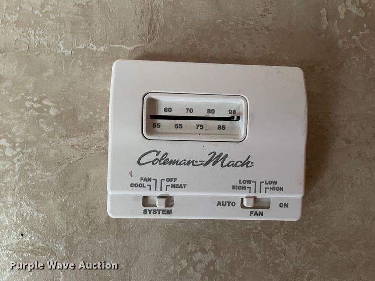 image for item IR9806 2010 Raptor 3912  toy hauler camper