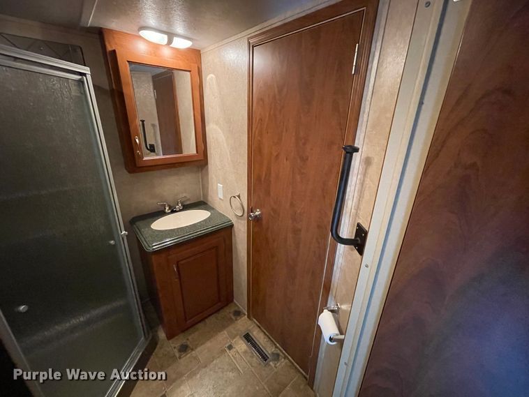 image for item IR9806 2010 Raptor 3912  toy hauler camper