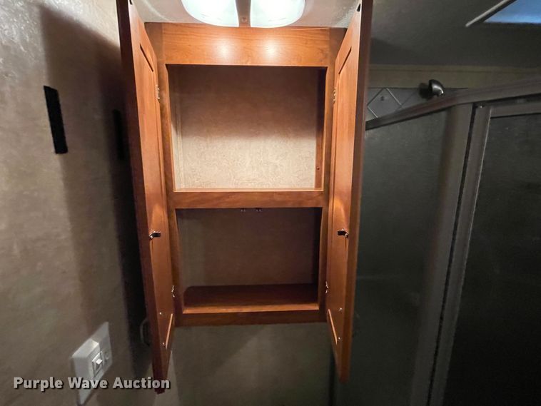 image for item IR9806 2010 Raptor 3912  toy hauler camper