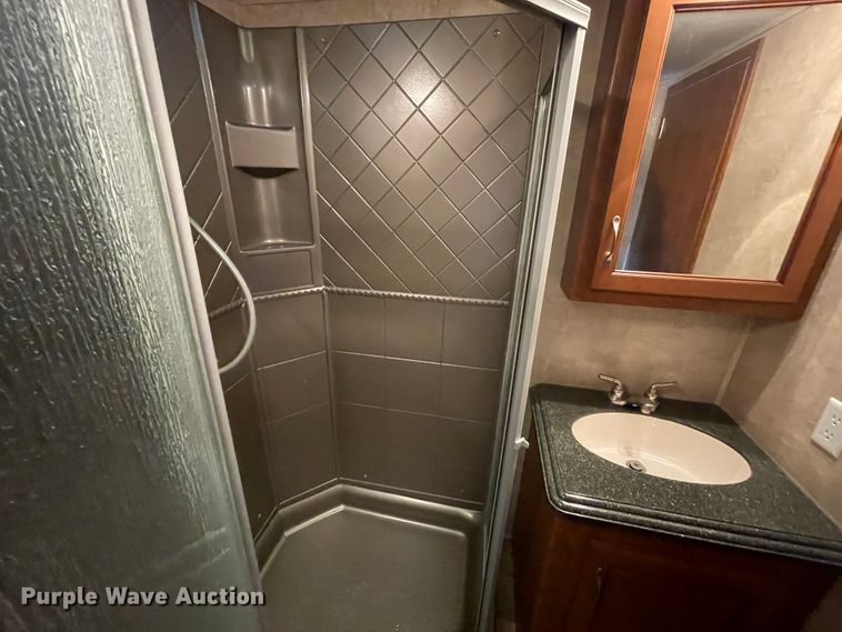 image for item IR9806 2010 Raptor 3912  toy hauler camper